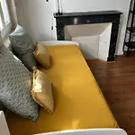 Amis Wine House A Pomerol, A Cote De Saint-emilion Bed & Breakfast *