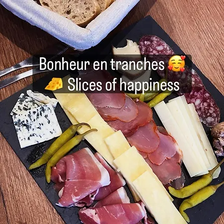 Amis Wine House Bed & Breakfast