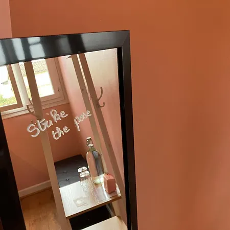 Amis Wine House - à 5 Min De Saint-émilion Couette-café Pomerol