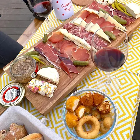 Amis Wine House - A 5 Min De Saint-emilion *