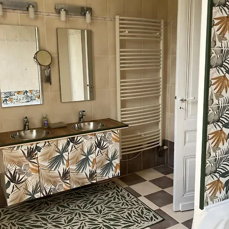 Bed & Breakfast Amis Wine House - A 5 Min De Saint-emilion *