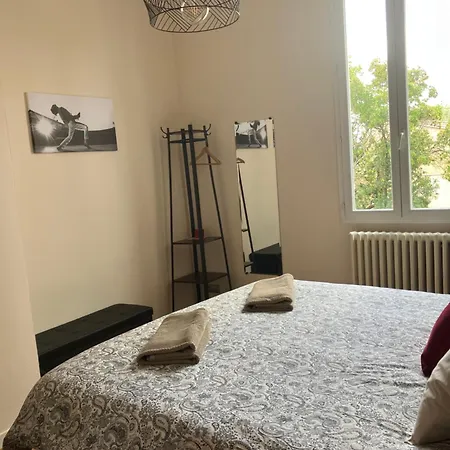 Amis Wine House - A 5 Min De Saint-emilion Bed & Breakfast *